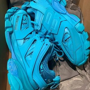 Neon blue balenciaga track